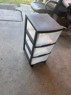 Storage drawer