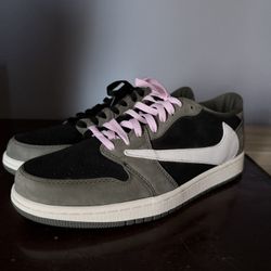 Jordan One low Travis Scott 