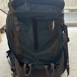 New REI Large Women’s Backpacking Backpack
