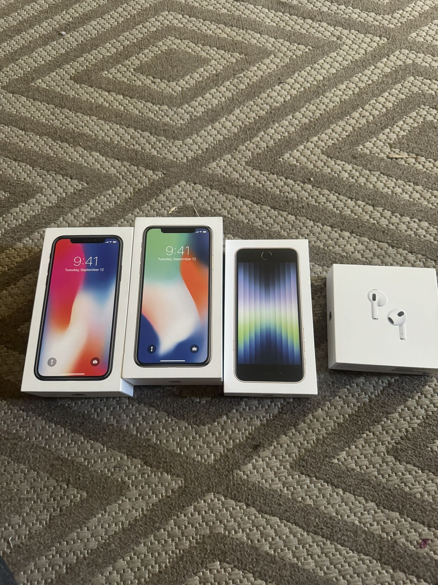 iPhone Box’s