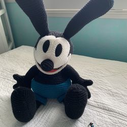 Disney Oswald the Lucky Rabbit + Pin