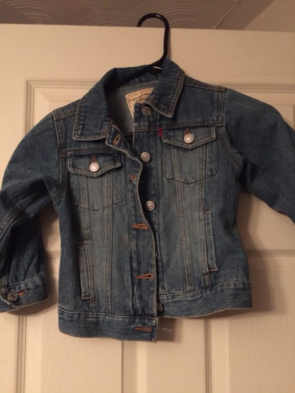 Kids Levi’s jean jacket size 4