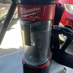 Milwaukee Backpack Vacuum
