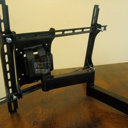 Smart Tv  and  Monitor Wall Mount 