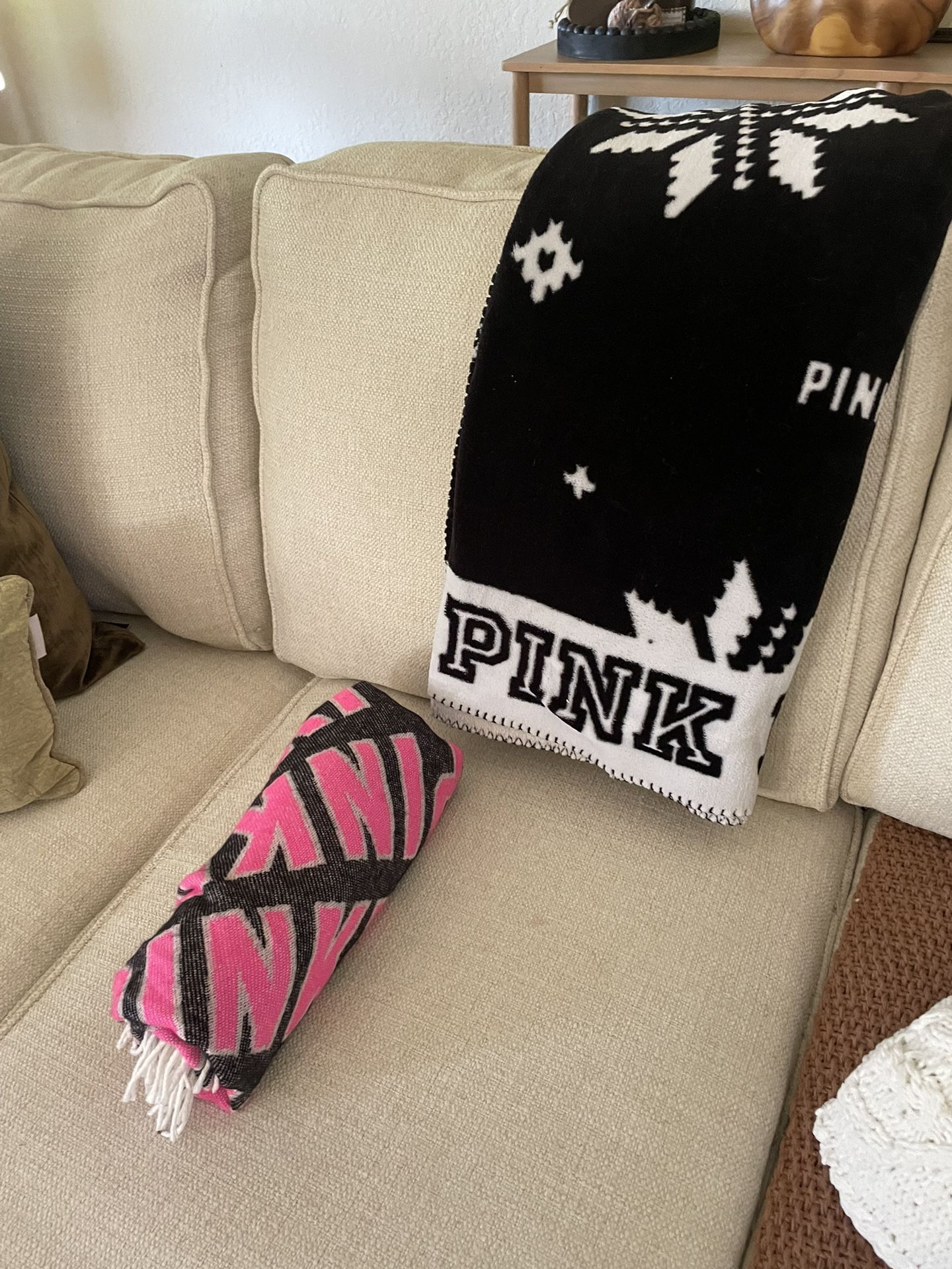 Victoria secret Throw Blanket