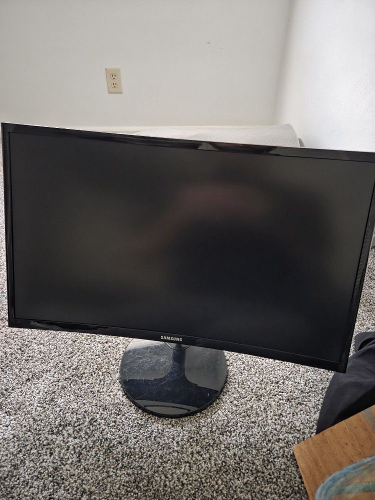 Samsung 24in Curved Monitor