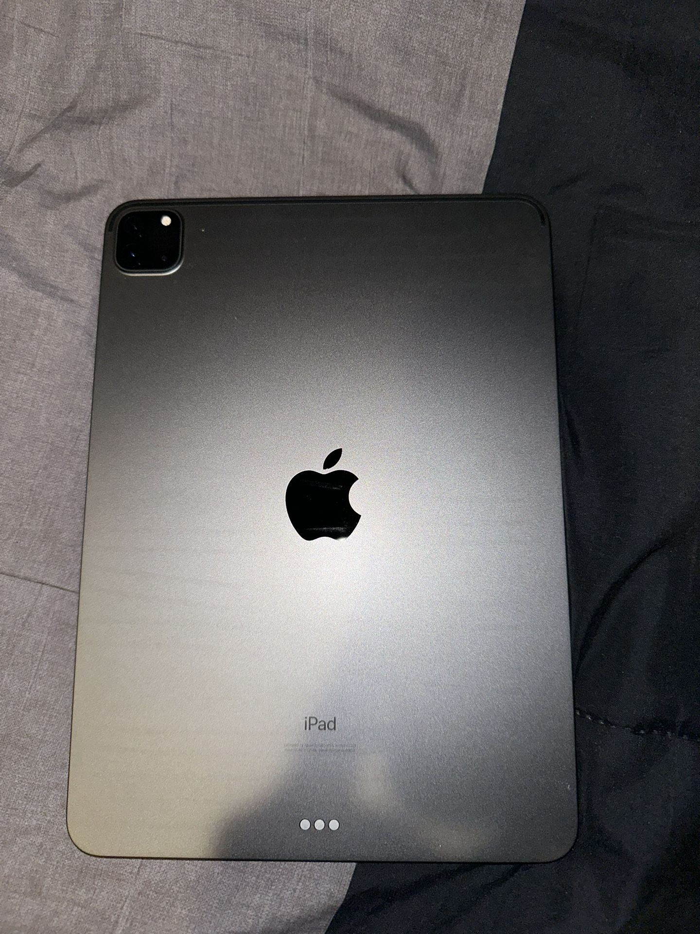 2020 Apple iPad Pro (11-inch, Wi-Fi, 256GB) - Space Gray (2nd Generation)