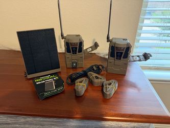 NEW Tactacam REVEAL Pro 4.0 4K Cameras (2) + Solar Panel + 32GB SD