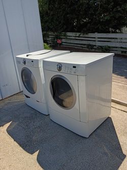 Frigidaire Gallery electric washer dryer, free delivery