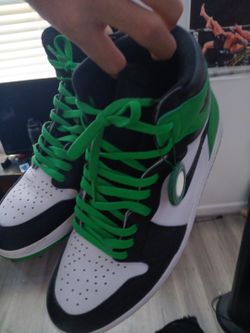 Jordan 1 Retro High OG
Lucky Green