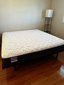 Sleepy's Slumber King Mattress with Frame
