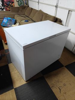 Chest freezer 10 cubic ft