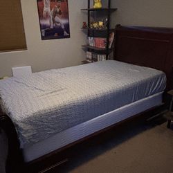 Used Twin sleigh Bed. Expresso. Good Condition. 