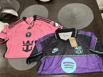 Player Version Size XL $60 Both New