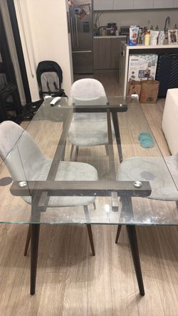 free dining table