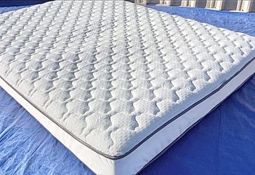 👑🌙 King Pillow Top Mattress — Plush, Thick & Ready to Deliver | DELIVERY AVAILABLE 🚚