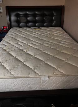Solid Wooden queen size bed frame and mattress box