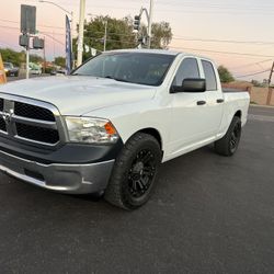 6500$ Dodge Ram Tradesman 2014  Clean Title  248.000 miles Engine and transmisión Strong V6. 3.7 A/C Cool 🥶 Bring your mechanic NOT CHECK IN Run good