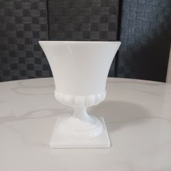 VINTAGE MILK GLASS URN/VASE $10