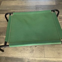 raised dog bed