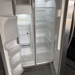 Stainless, steel refrigerator, stove, and microwave complete set come from Lowe’s