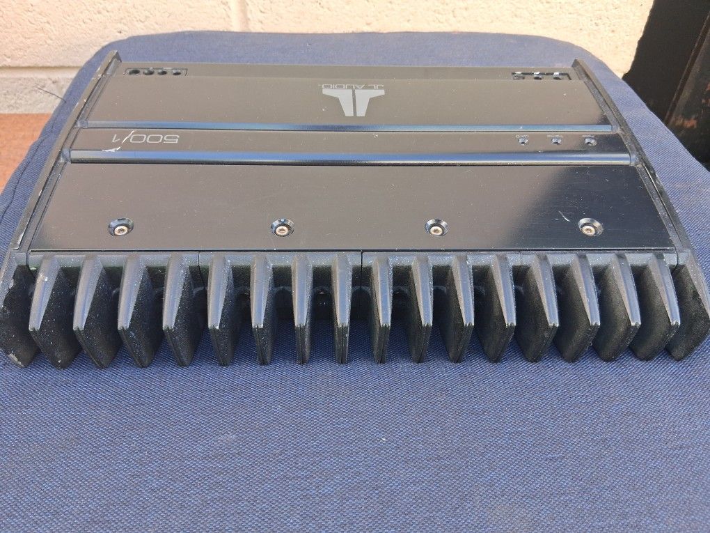 JL Audio 500/1 monoblock subwoofer amplifier