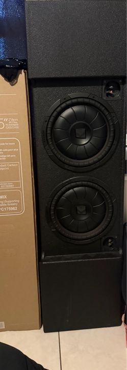 Kicker subs with amp