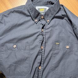 Lee Classic Fit Button-Down Shirt Men’s Size L Black Short Sleeve Casual