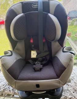 Evenflo Convertible Car Seat