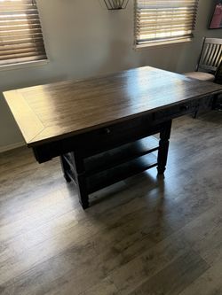 Dinning table