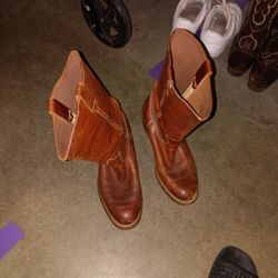 Vibram Levis