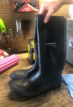 Men’s rain boots