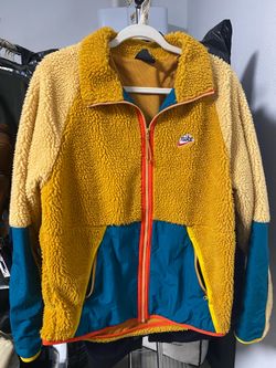 RARE Nike Sherpa Jacket size M