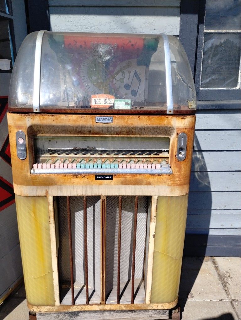 Vintage Rockola Fireball Jukebox For Parts Or Refurbishing