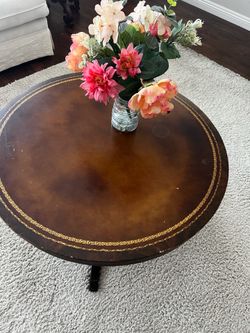 Vintage Solid Wood Round Coffee Table with Leather-Style Inlay Top