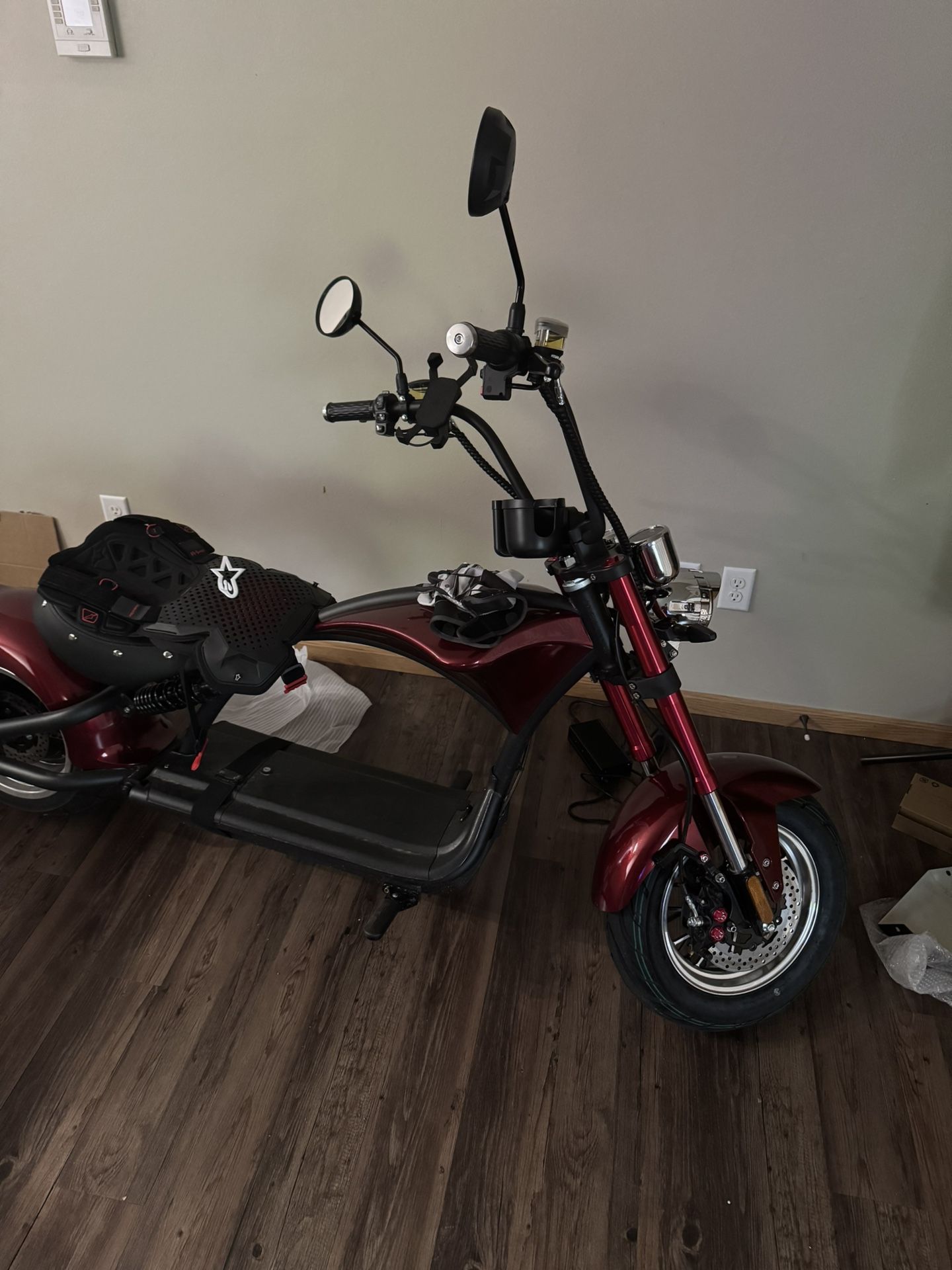 Electric Motorcycle/Scooter