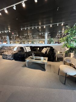 Black 2PC Chaise Sectional Couch