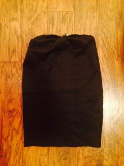 Pencil black skirt