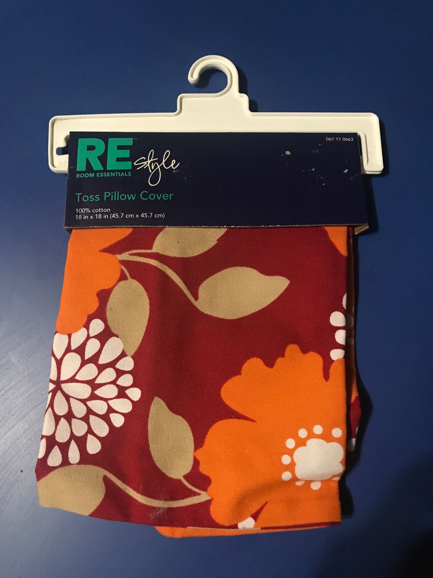 Toss pillow cover