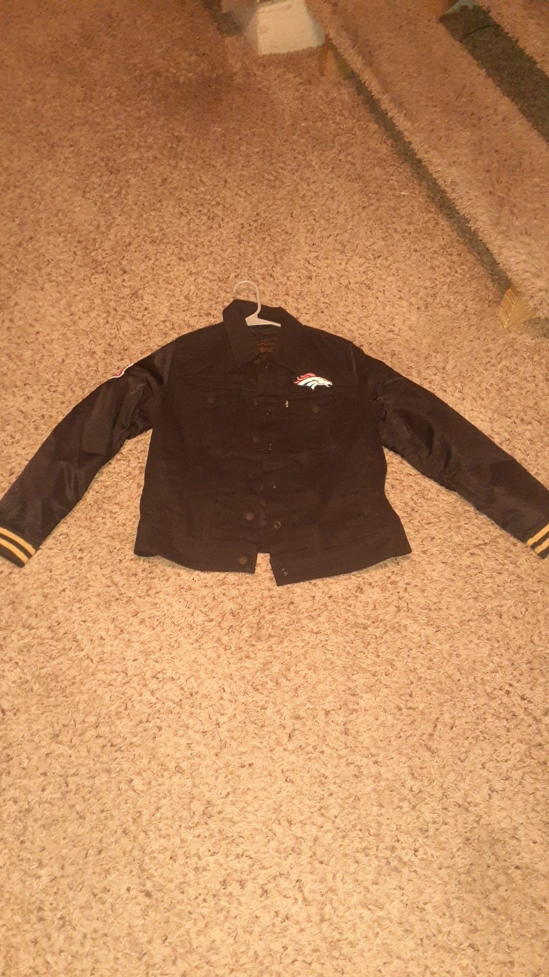 Brand New Boys Levi's Denver Broncos Super Bowl 50 Jacket Size Medium