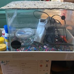 2-3 Gallon Fish Tank