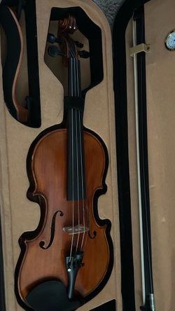 Carlo Robelli CR-302 4/4 Violin with Bow