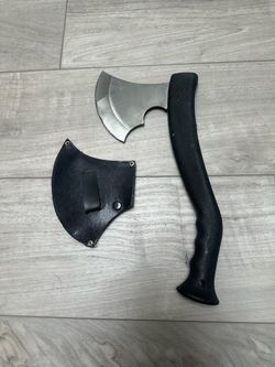 Hatchet Axe with Leather Sheath