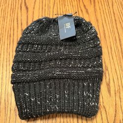 Warm dark gray hat for women.
