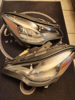 2015 mercedes e350 pair of headlights