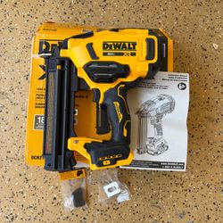 DEWALT 20V MAX XR 18 Gauge Cordless Brad Nailer (Tool Only)