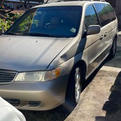 2000 Honda Odyssey