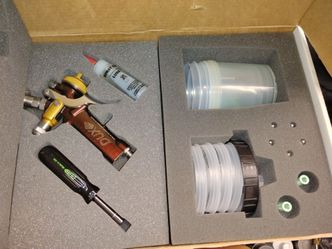 NEW DUX Gravity Feed Spray Gun Kit - Unused NOS Complete with PPS Cup System