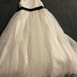 Girls White Dress With Black Belt For Size 7/8