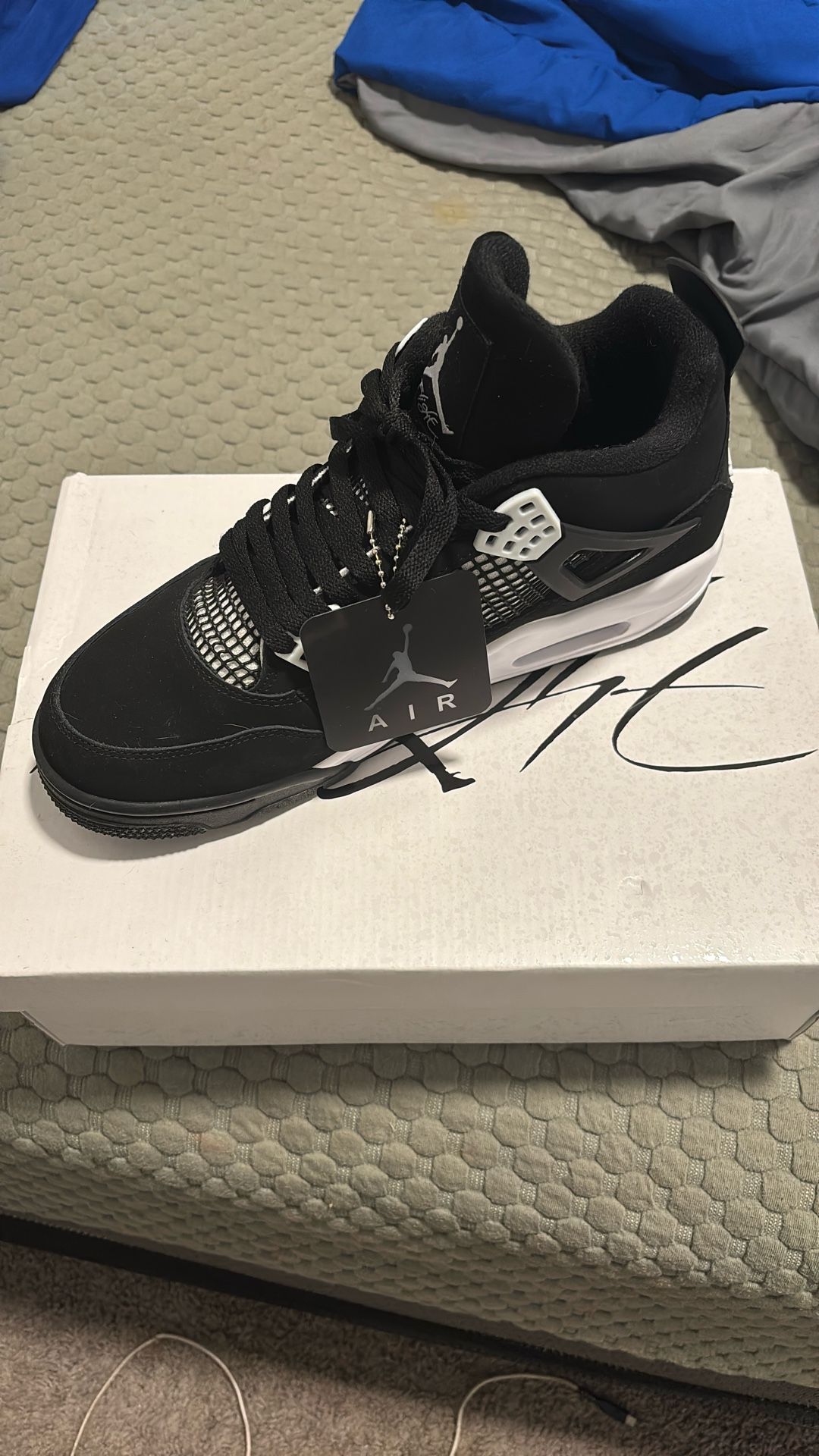 Jordan 4 White Thunder Size 11m